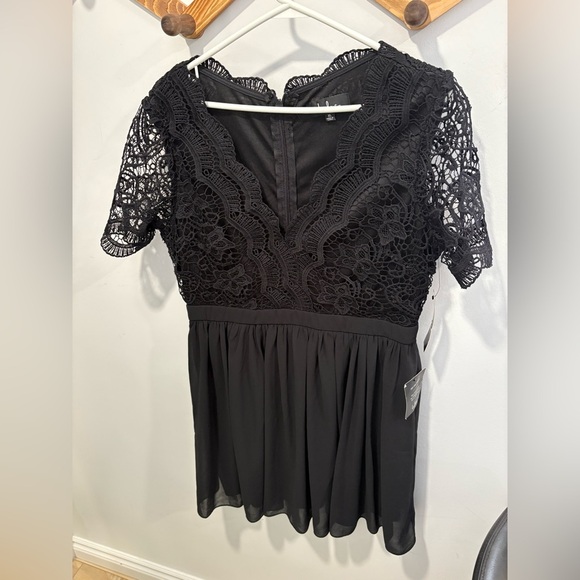 NWT-Angel in Disguise Black Lace Skater Dress - Picture 9 of 11